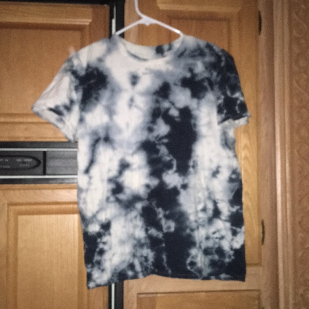 tie dye tee